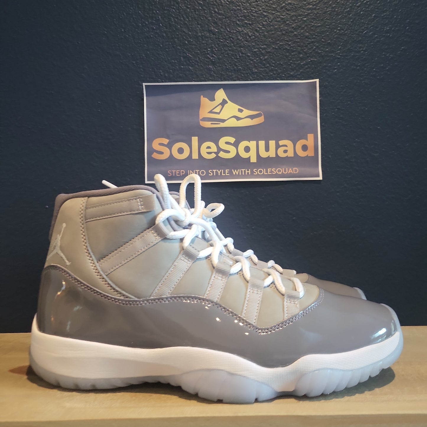 Air Jordan 11 Cool Gray 2021 I slightly used 11.5 with box