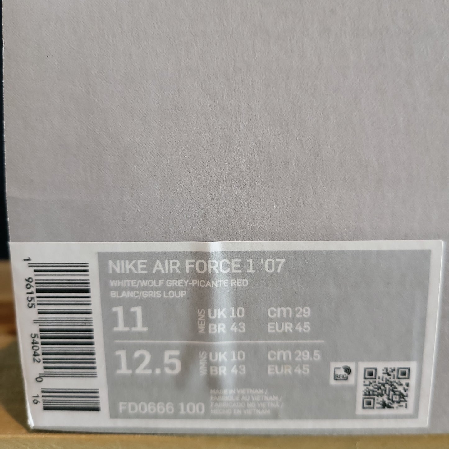 Nike Air Force 1 '07 size 11